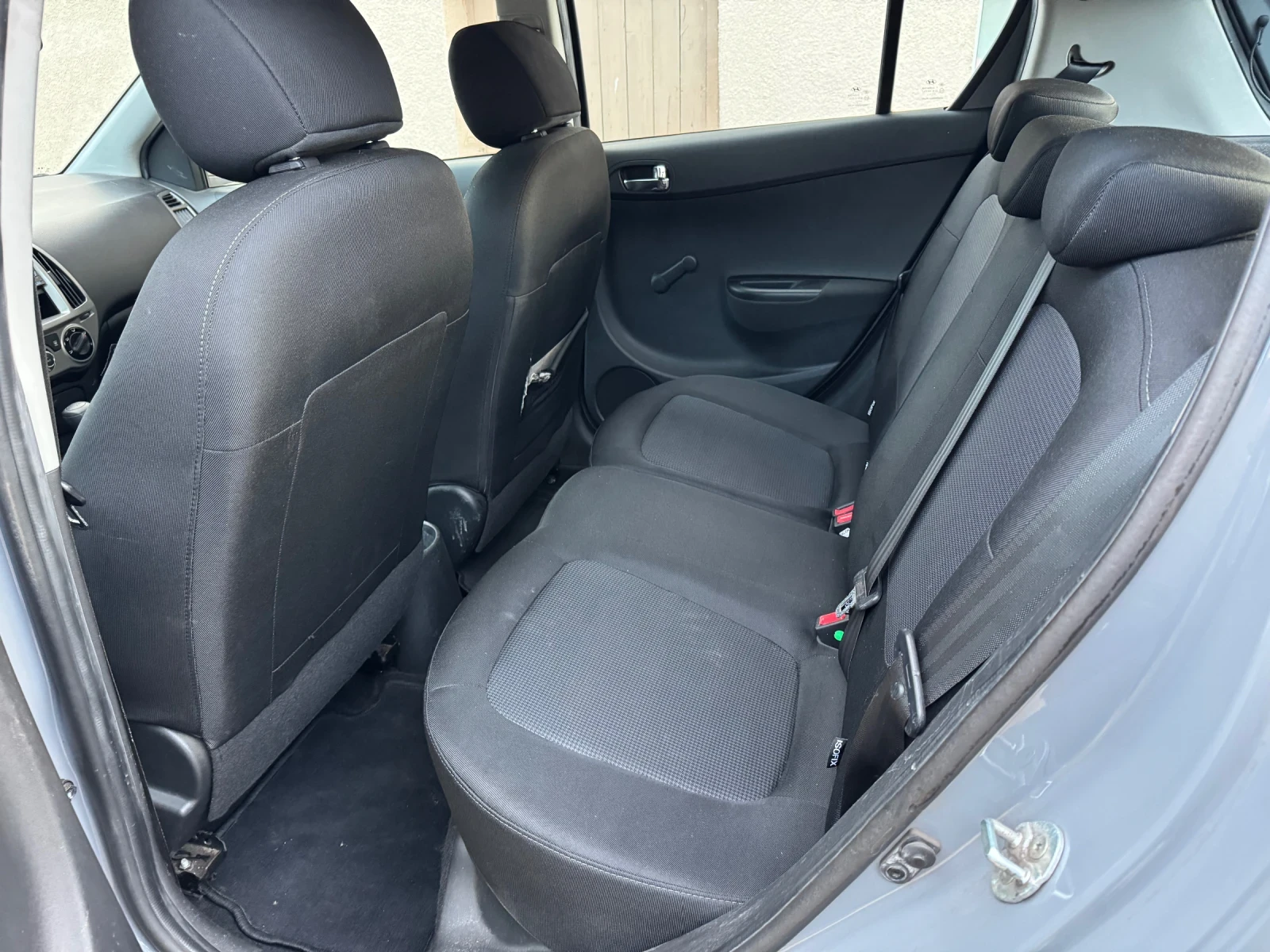 Hyundai I20 1.1Crdi - изображение 10