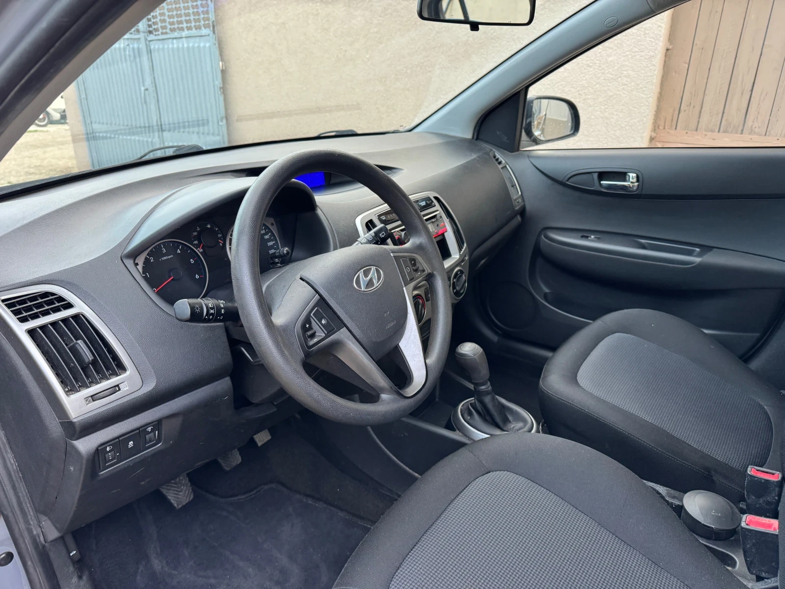 Hyundai I20 1.1Crdi - изображение 8