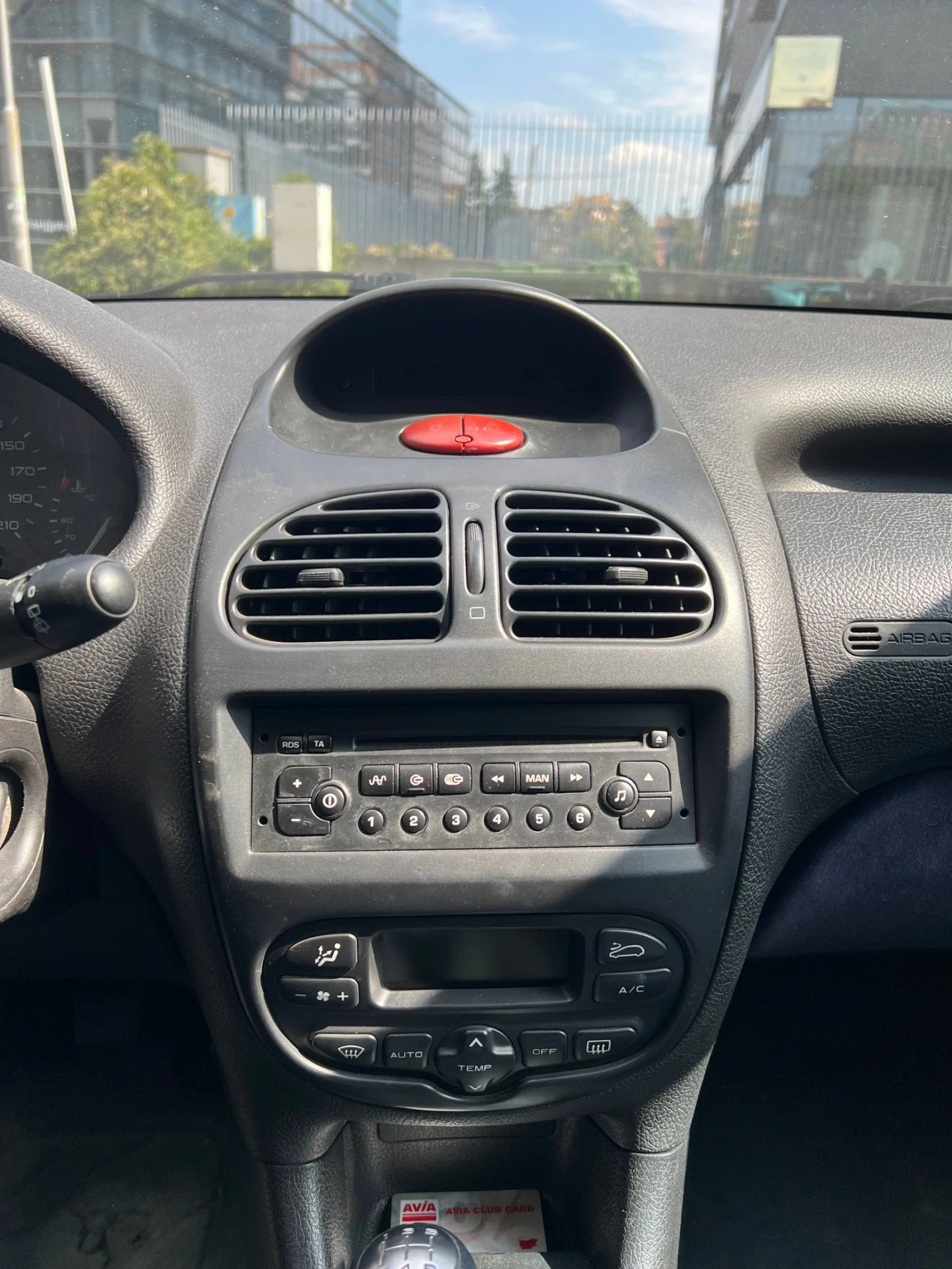 Peugeot 206 1.4i - изображение 5