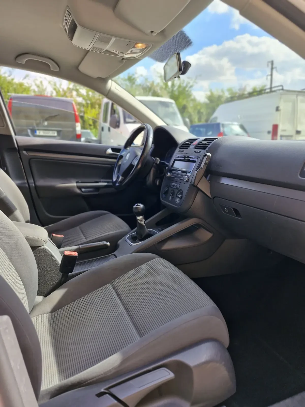 VW Golf 1.9 TDI Нов Внос  - изображение 8