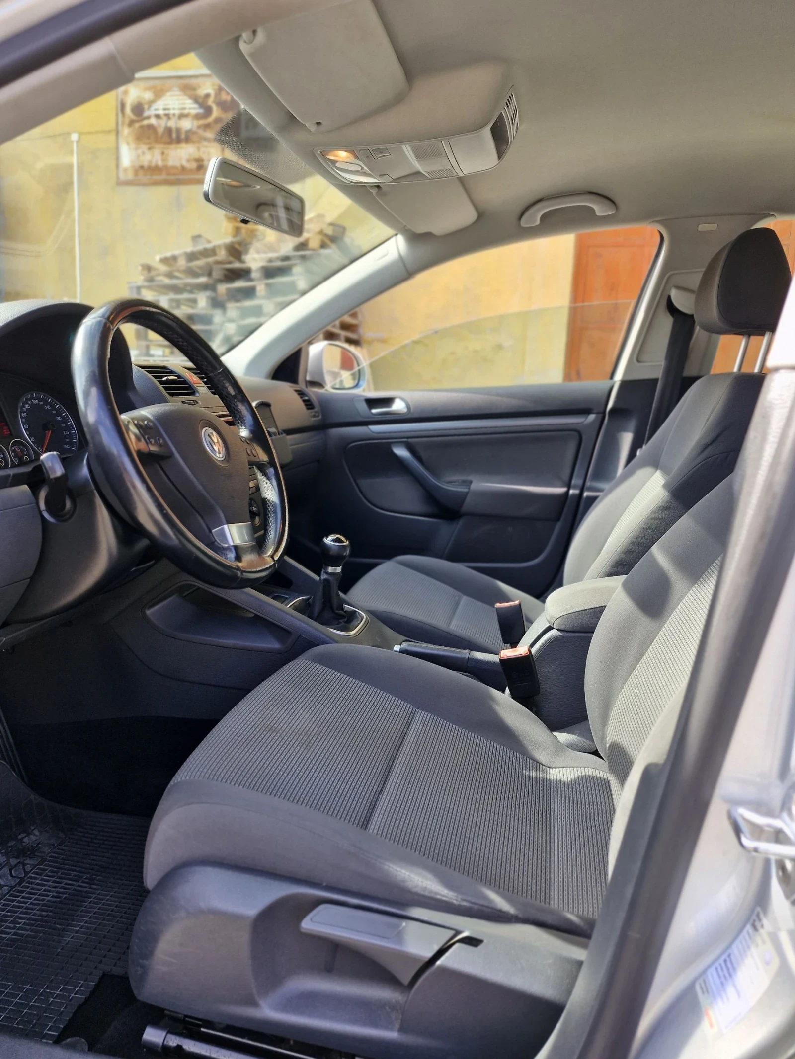 VW Golf 1.9 TDI Нов Внос  - изображение 6