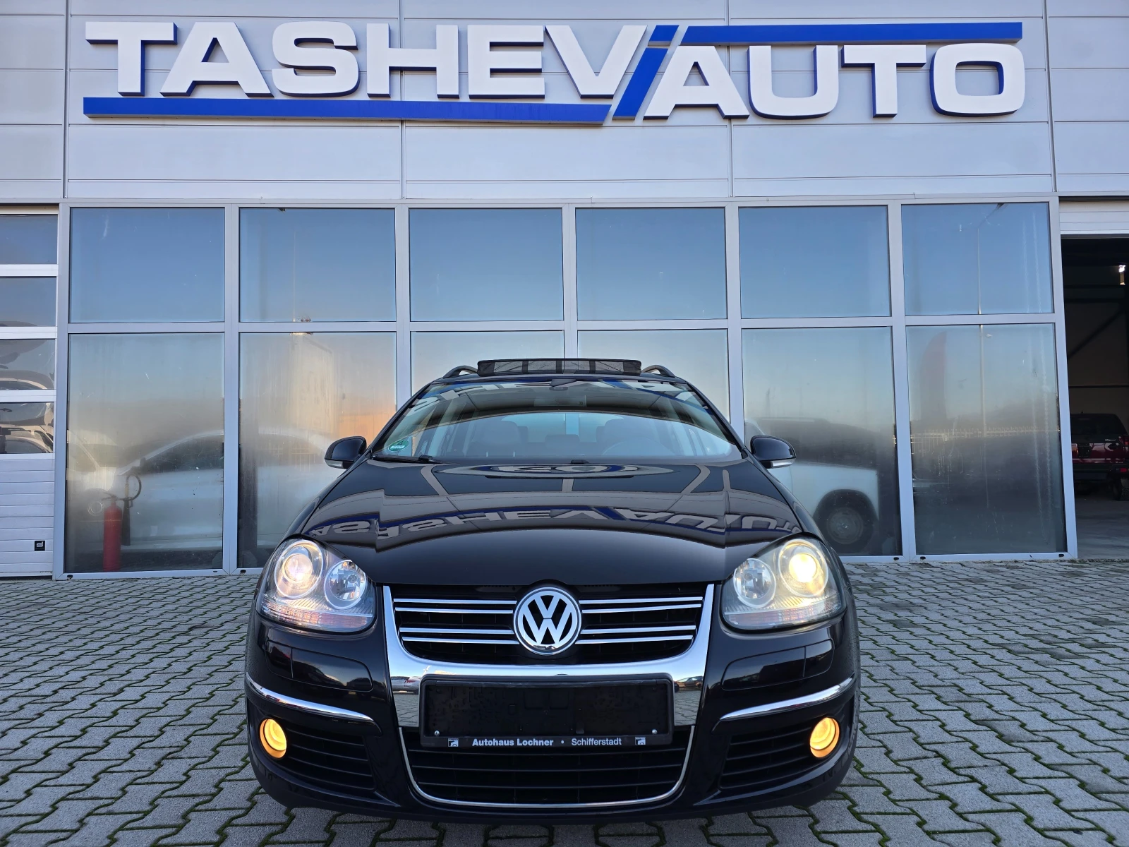 VW Golf Panorama!!Navi!!Xenon!!Top!! | Mobile.bg   4