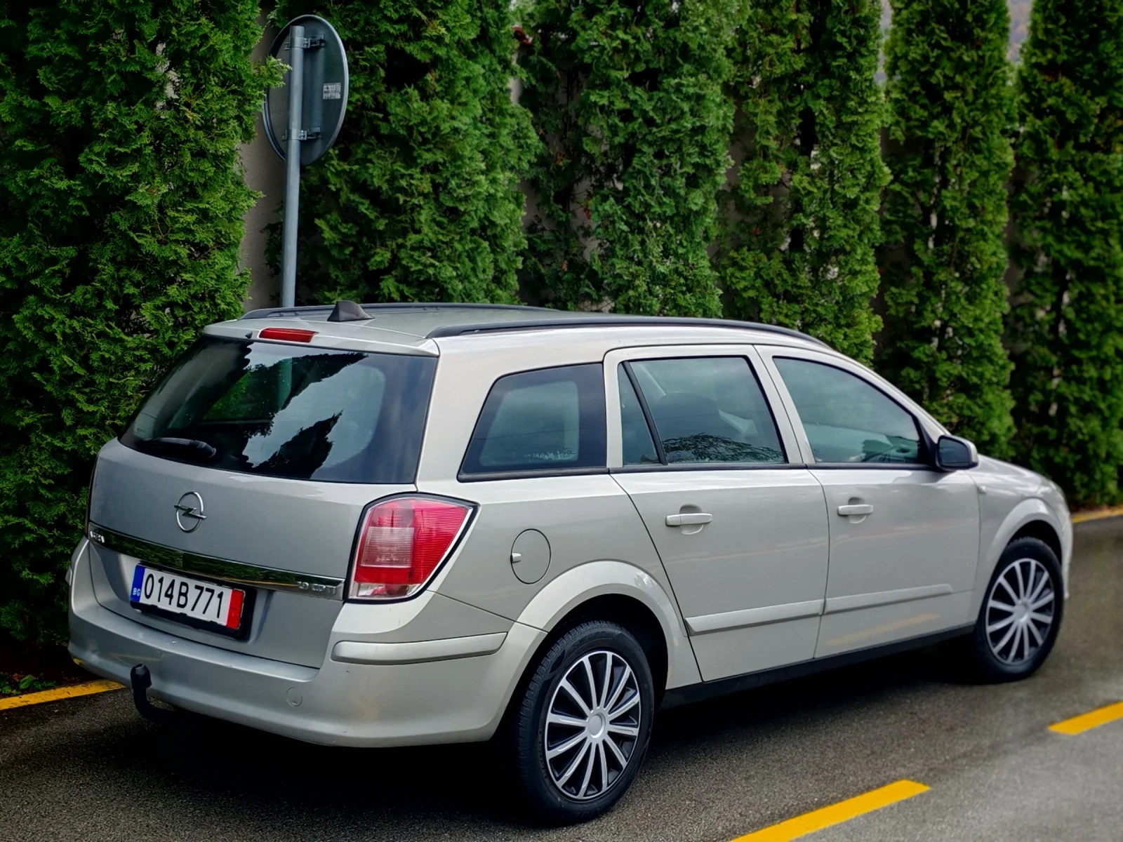 Opel Astra 1.9CDTI(120)* 6-СКОРОСТИ* ANDROID* НОВ ВНОС*  - изображение 8