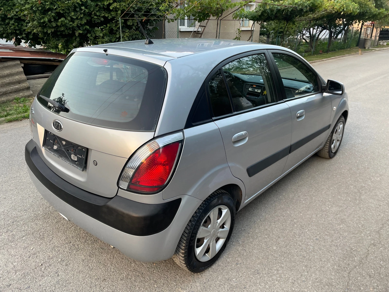Kia Rio 1.4 I, снимка 7 - Автомобили и джипове - 54084709