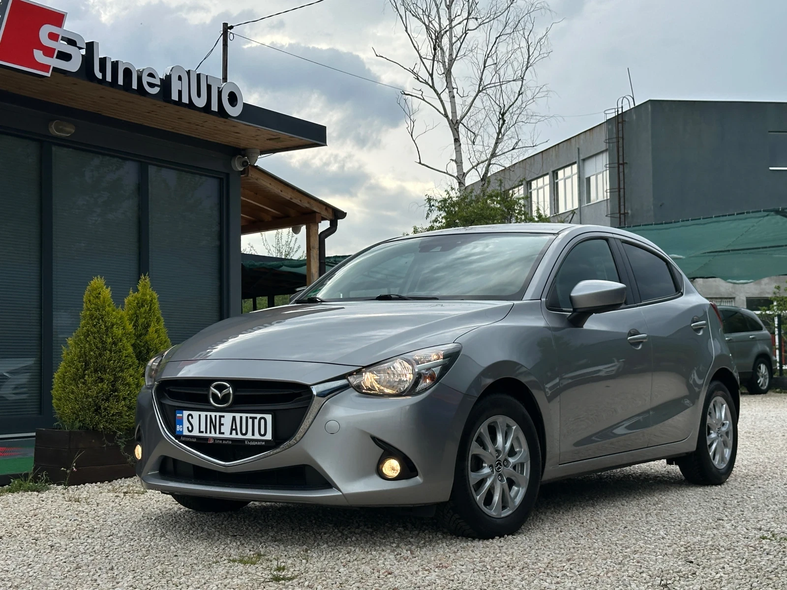 Mazda 2 Skyactiv-G* 1.5* 90k.c* ���������*  | Mobile.bg � ����������� 1