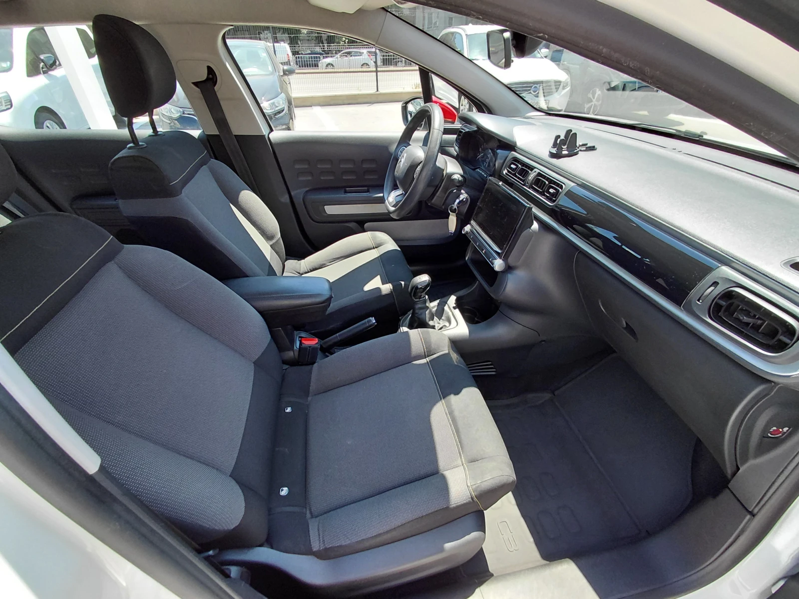 Citroen C3 1.2i/81к.с/Pure Tech, снимка 12 - Автомобили и джипове - 54882130