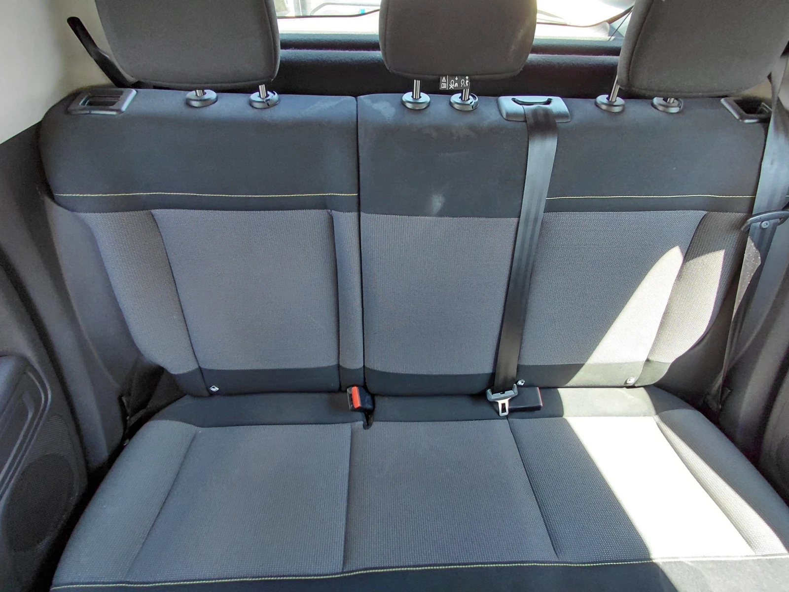 Citroen C3 1.2i/81к.с/Pure Tech, снимка 13 - Автомобили и джипове - 54882130