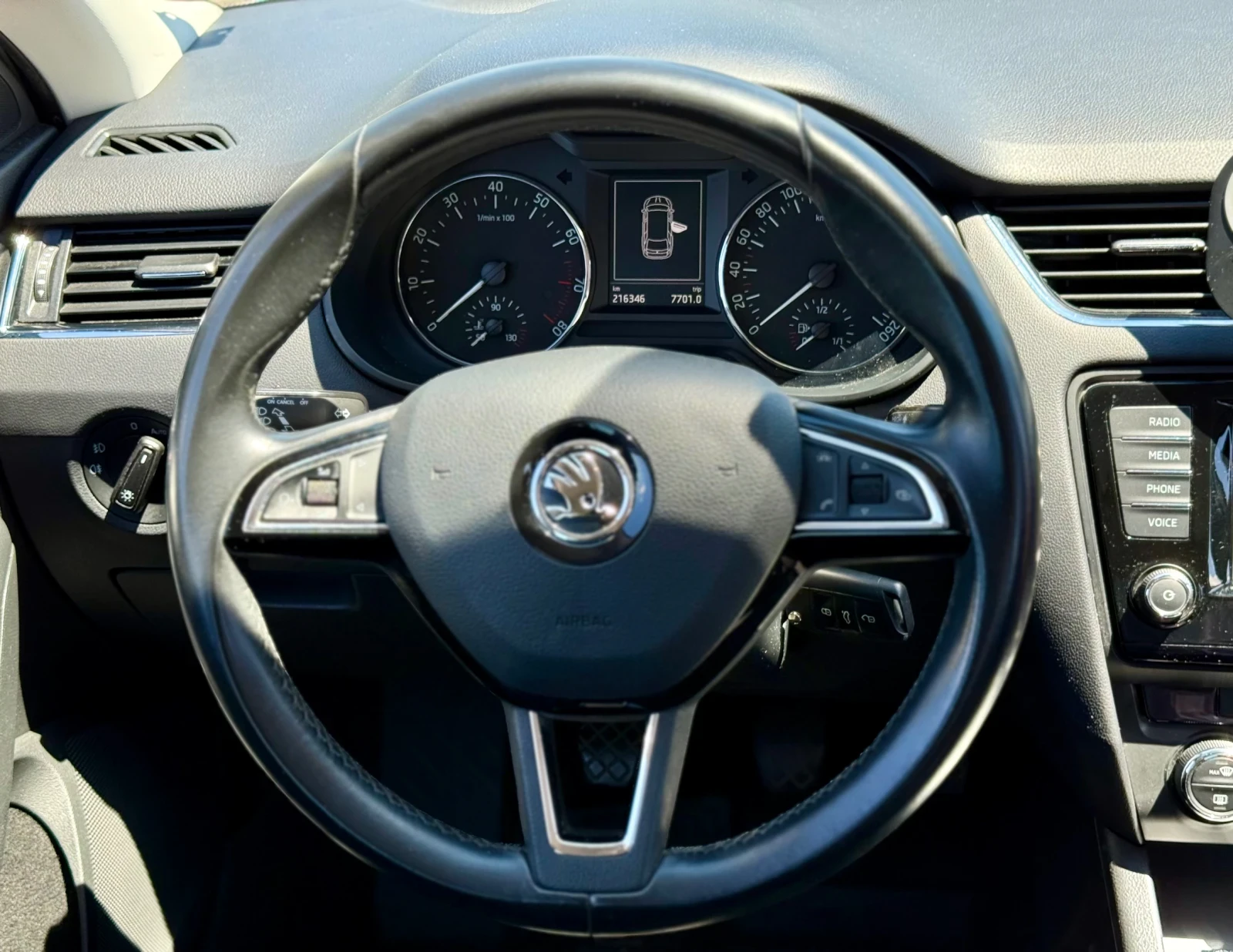 Skoda Octavia 1.4 TFSI, снимка 14 - Автомобили и джипове - 54902091