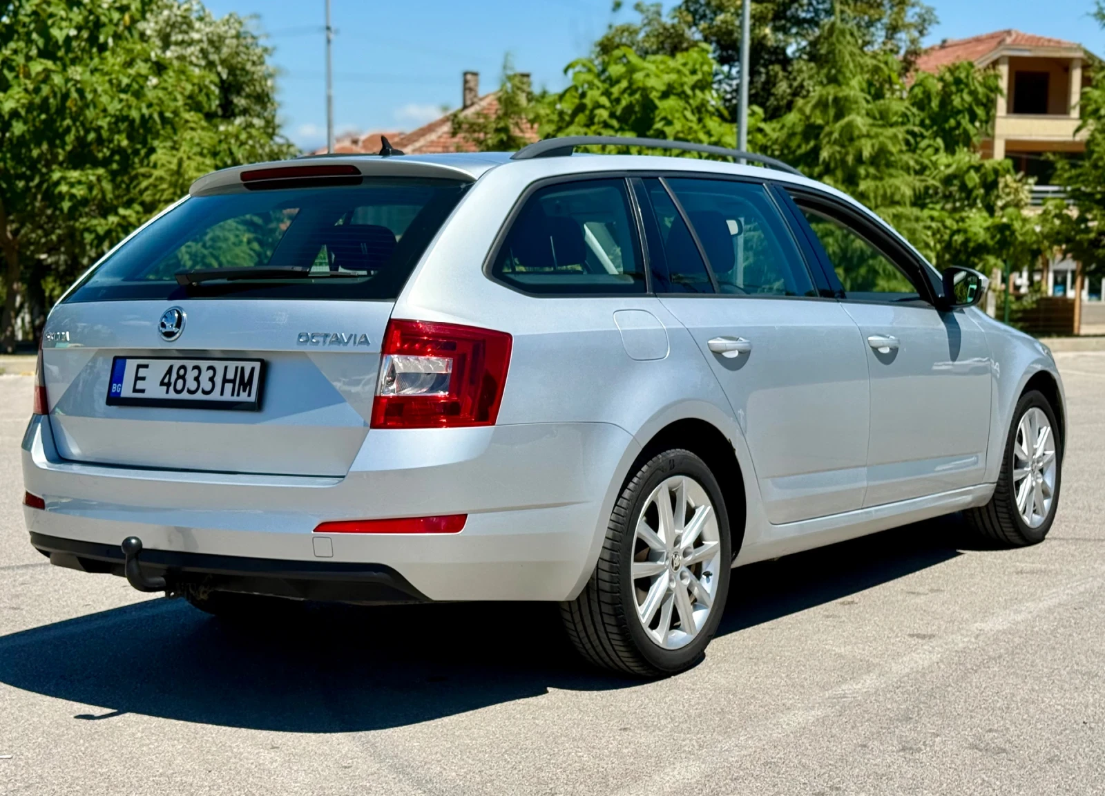 Skoda Octavia 1.4 TFSI, снимка 4 - Автомобили и джипове - 54902091