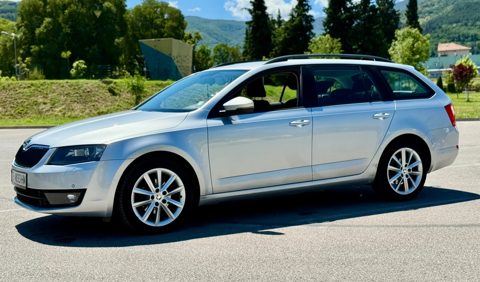 Skoda Octavia 1.4 TFSI, снимка 2 - Автомобили и джипове - 54902091