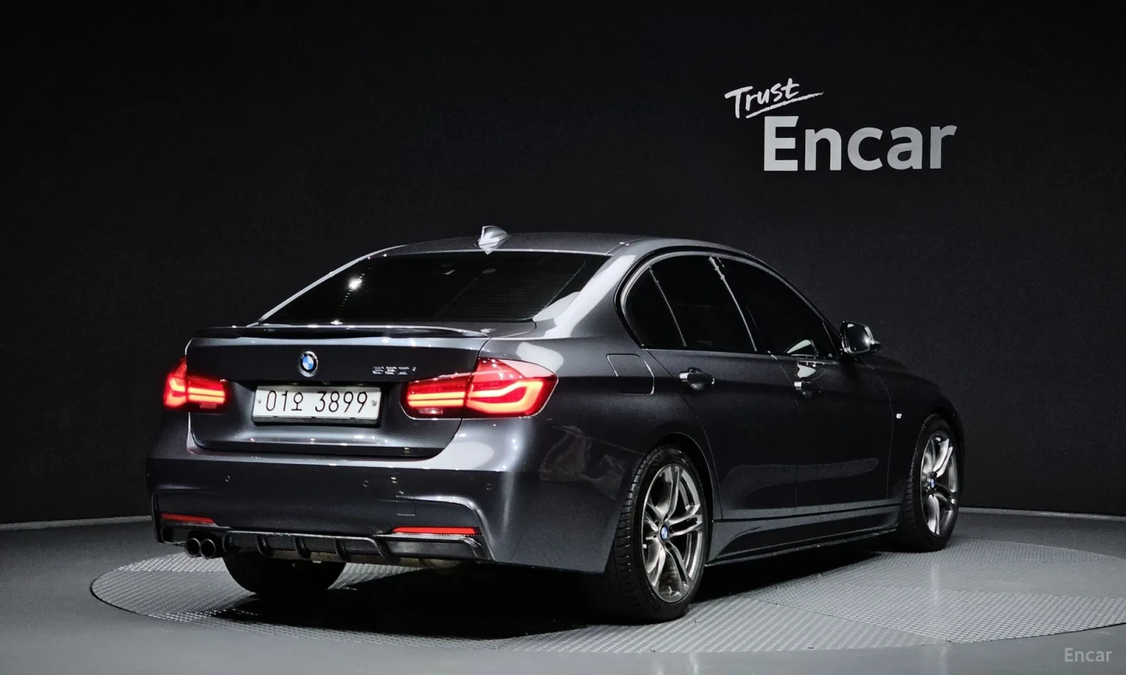 BMW 330 M-PACK* SHADOW-LINE* FACELIFT* FULL* HUD* PODGREV*, снимка 2 - Автомобили и джипове - 55100549