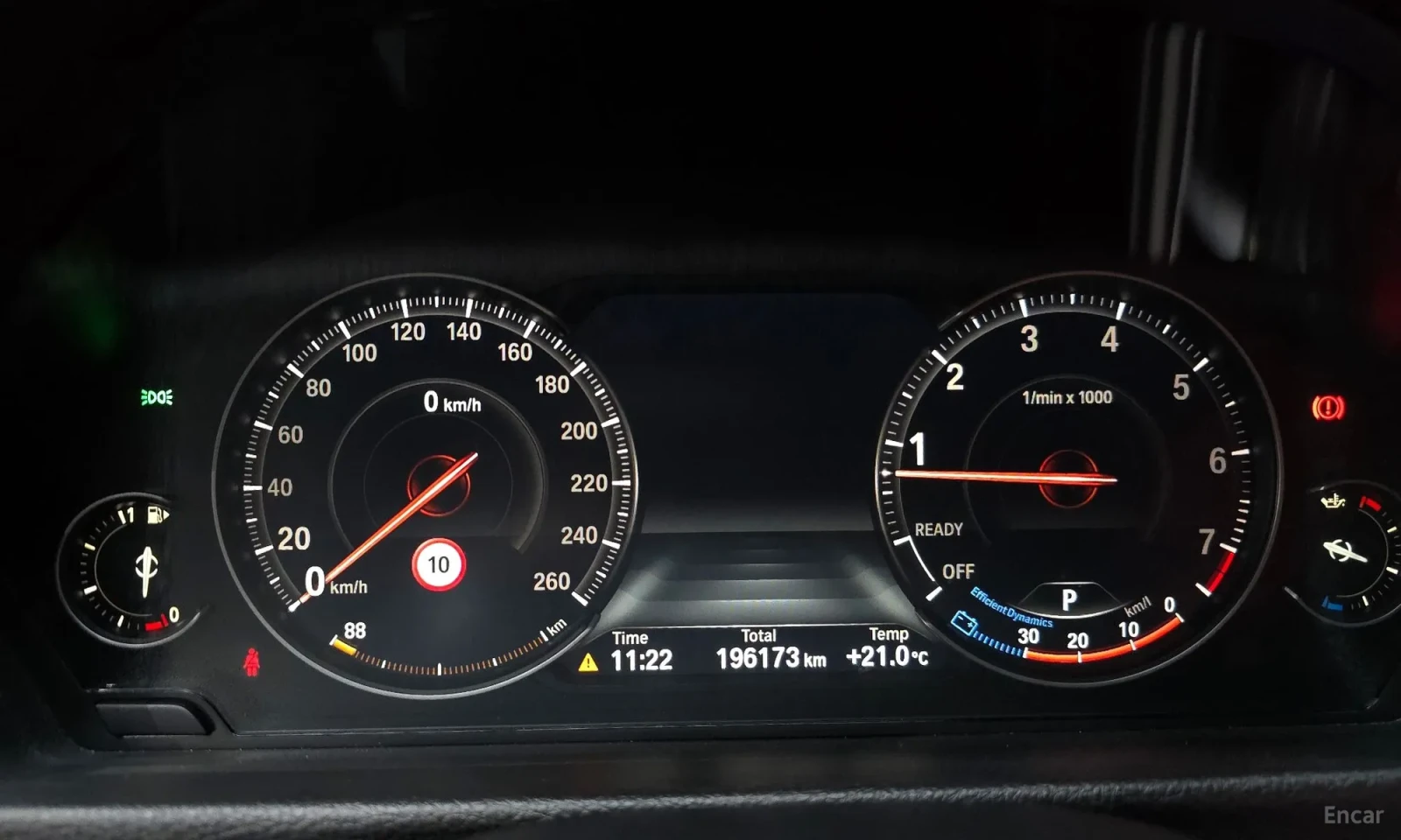 BMW 330 M-PACK* SHADOW-LINE* FACELIFT* FULL* HUD* PODGREV*, снимка 8 - Автомобили и джипове - 55100549
