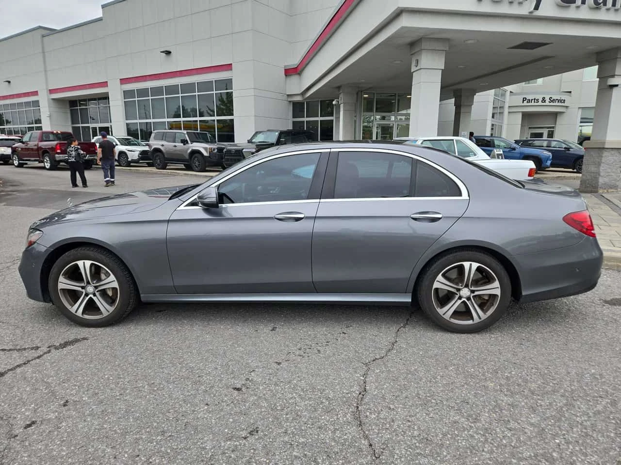 Mercedes-Benz E 400 * CARFAX * ЦЕНА ДО БГ, снимка 2 - Автомобили и джипове - 55471092