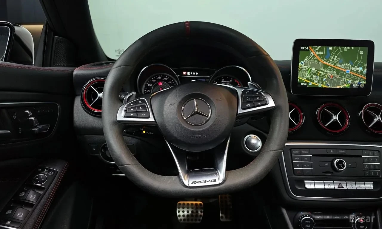 Mercedes-Benz CLA 45 AMG 4MATIC * КРАЙНА ЦЕНА ДО БЪЛГАРИЯ, снимка 13 - Автомобили и джипове - 55843186