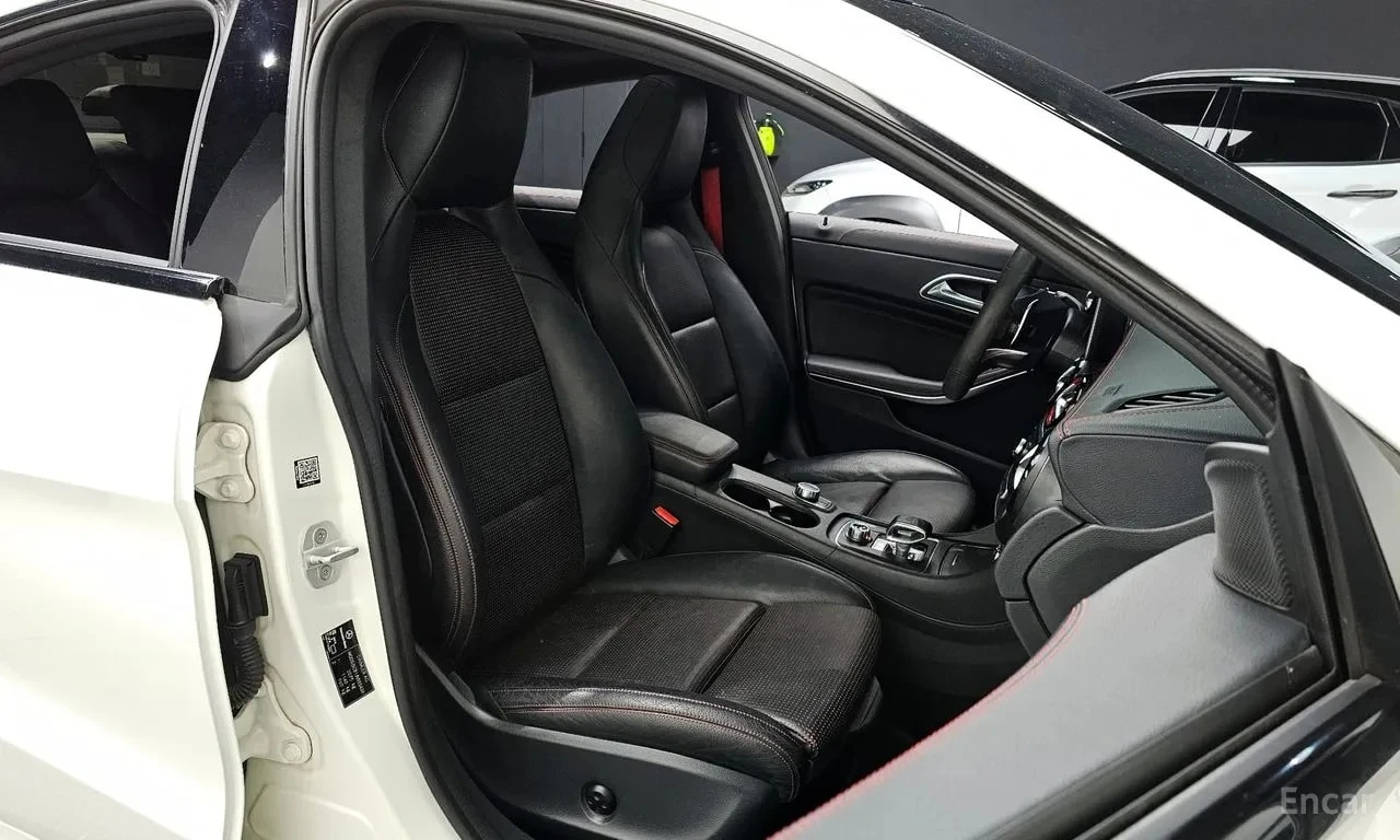 Mercedes-Benz CLA 45 AMG 4MATIC * КРАЙНА ЦЕНА ДО БЪЛГАРИЯ, снимка 10 - Автомобили и джипове - 55843186
