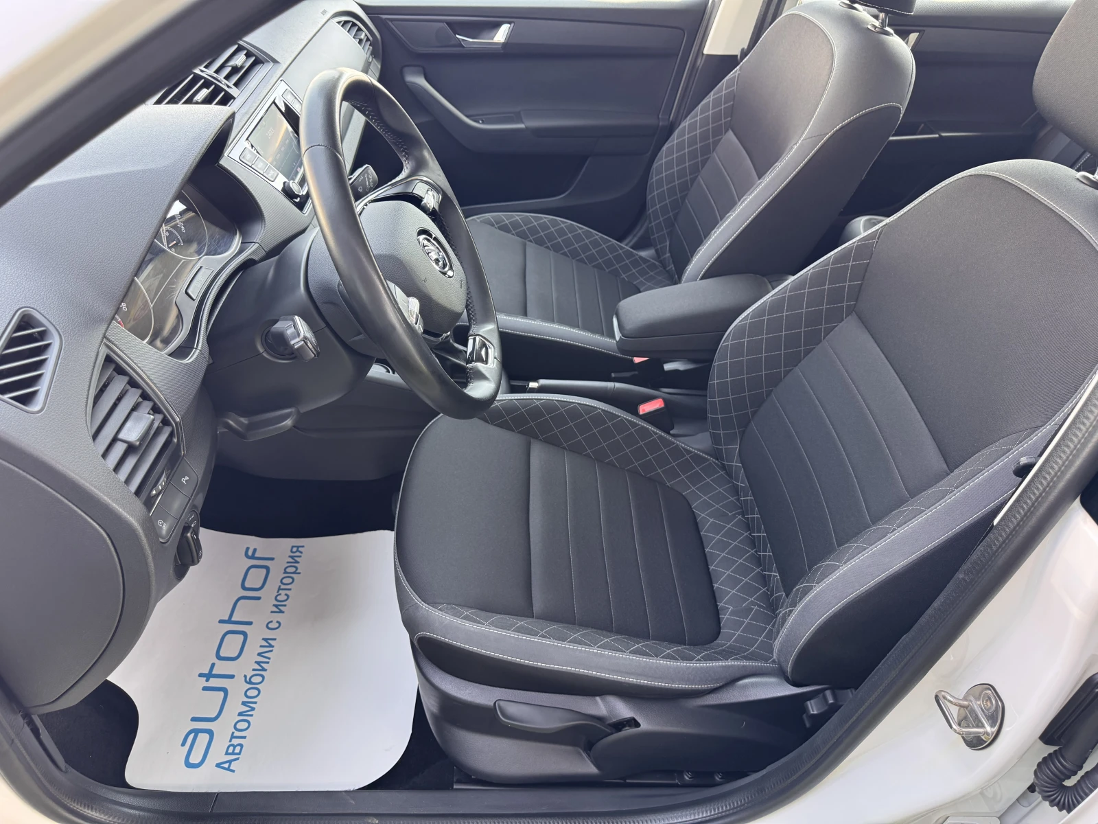 Skoda Fabia AMBITION/1.0TSI/95k.c./7AT, снимка 8 - Автомобили и джипове - 55899099