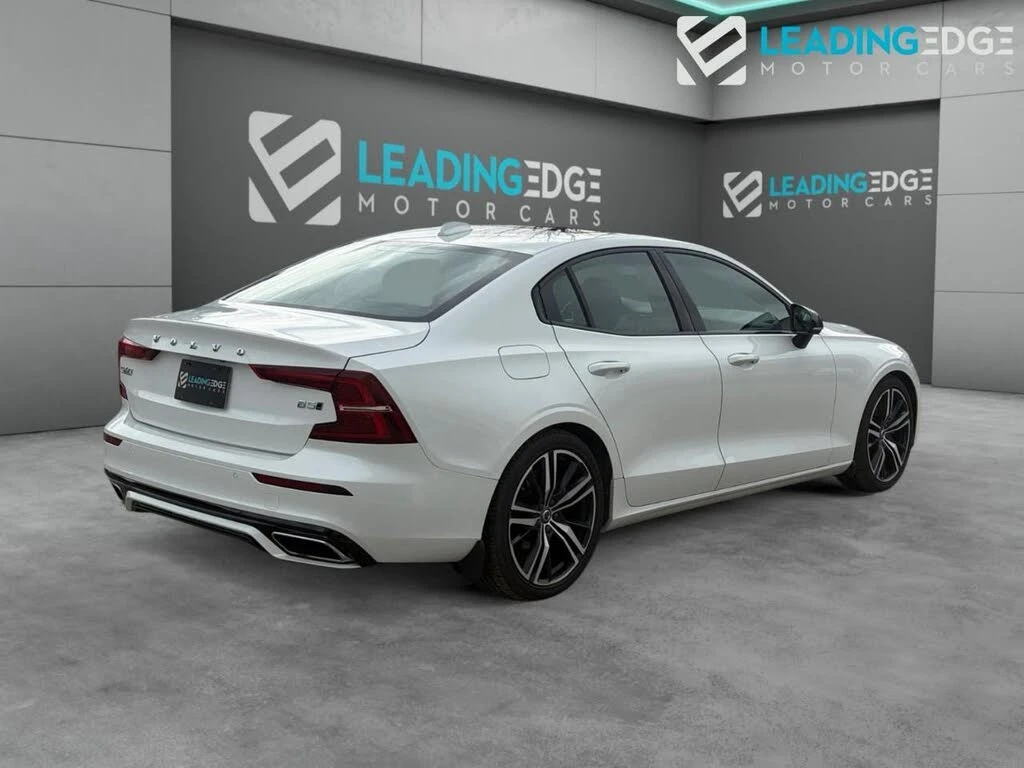 Volvo S60 2.0 B5 R-Design AWD, снимка 3 - Автомобили и джипове - 56116231