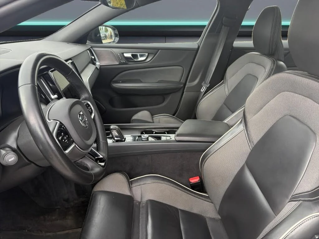 Volvo S60 2.0 B5 R-Design AWD, снимка 6 - Автомобили и джипове - 56116231