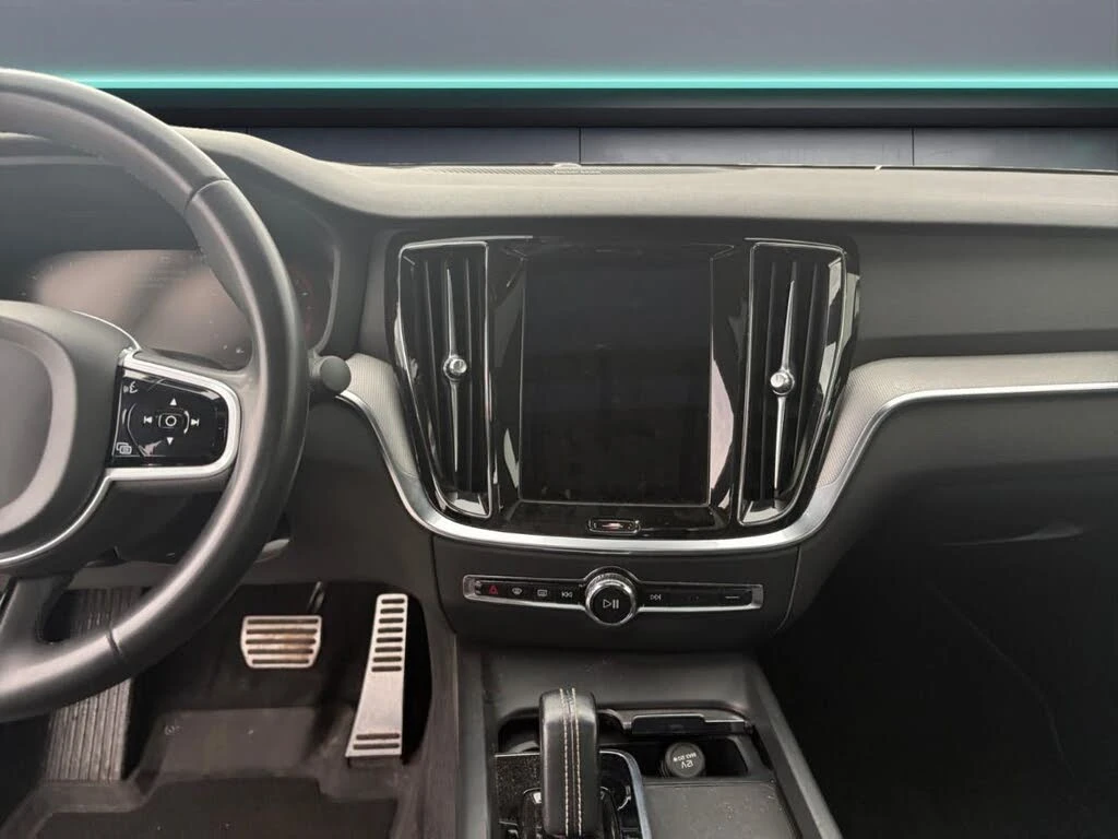 Volvo S60 2.0 B5 R-Design AWD, снимка 7 - Автомобили и джипове - 56116231