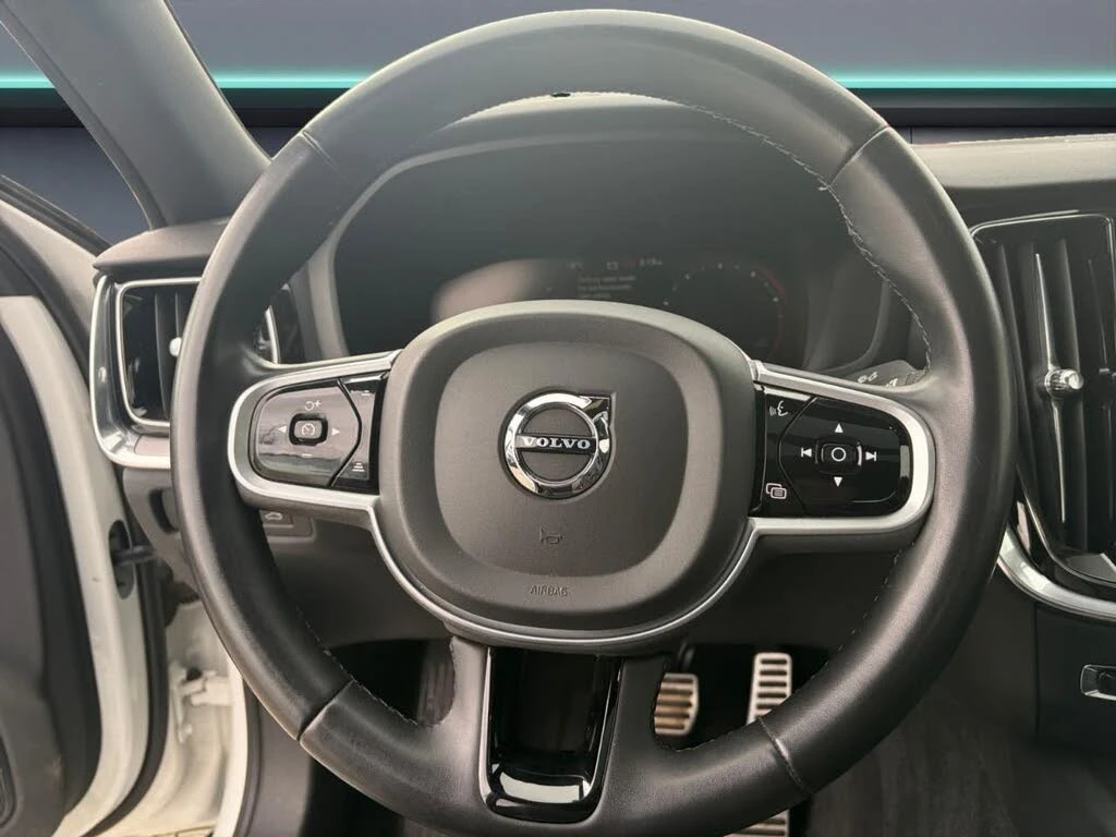 Volvo S60 2.0 B5 R-Design AWD, снимка 8 - Автомобили и джипове - 56116231