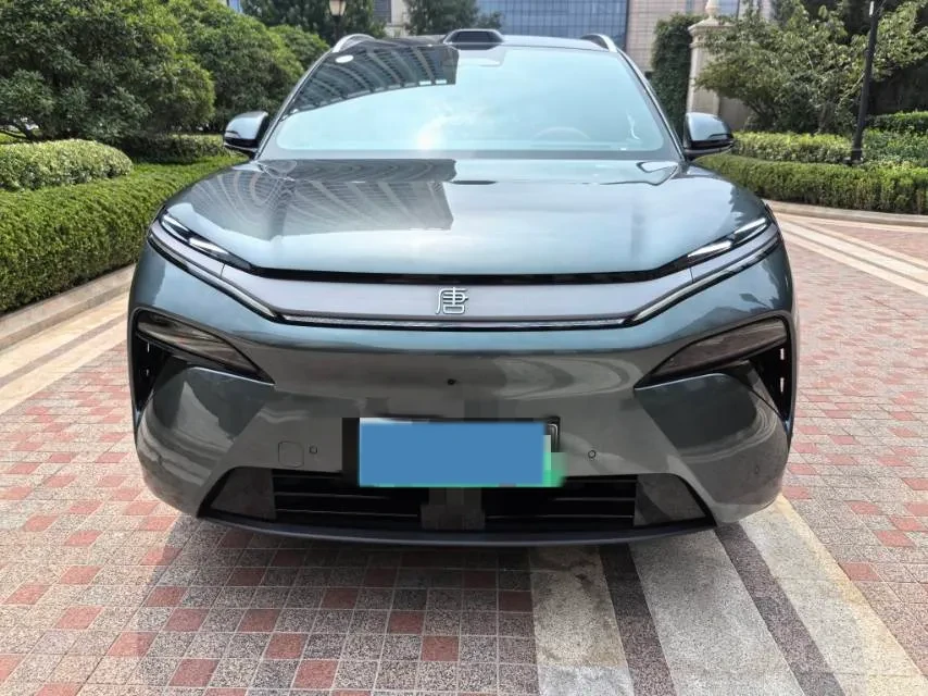 BYD Tang L  AWD LiDAR Flagship Model 100, 5 kWh, снимка 3 - Автомобили и джипове - 56139129