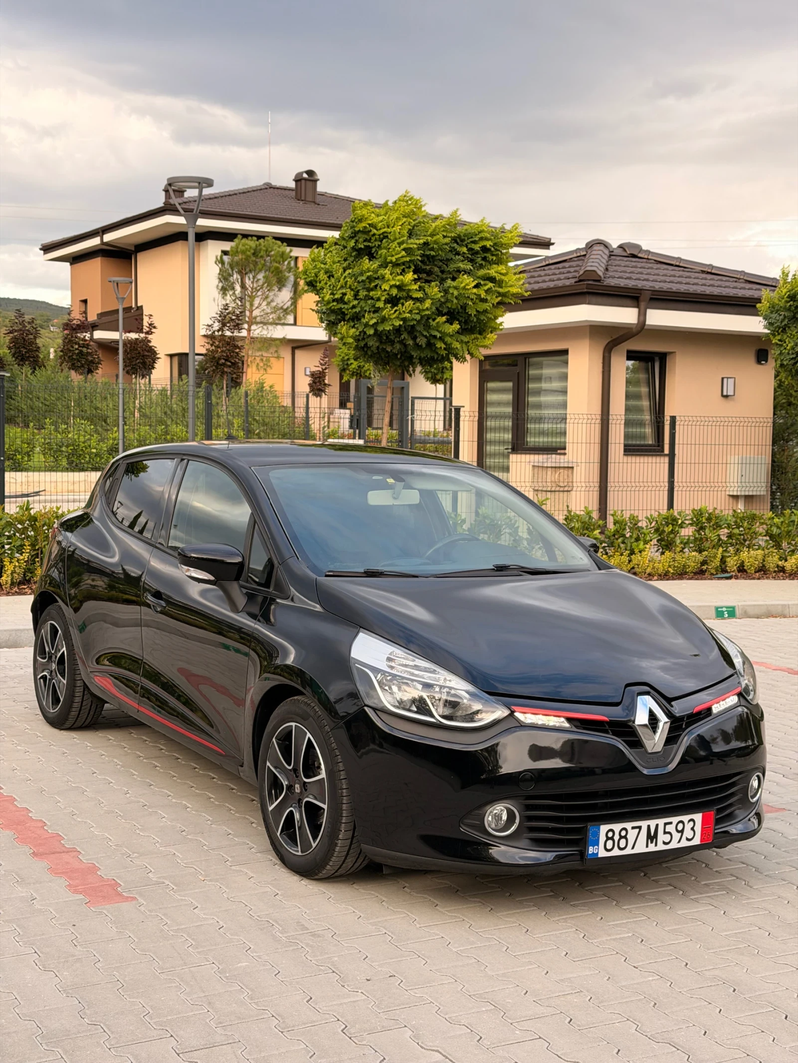 Renault Clio Red Line, снимка 2 - Автомобили и джипове - 56261547