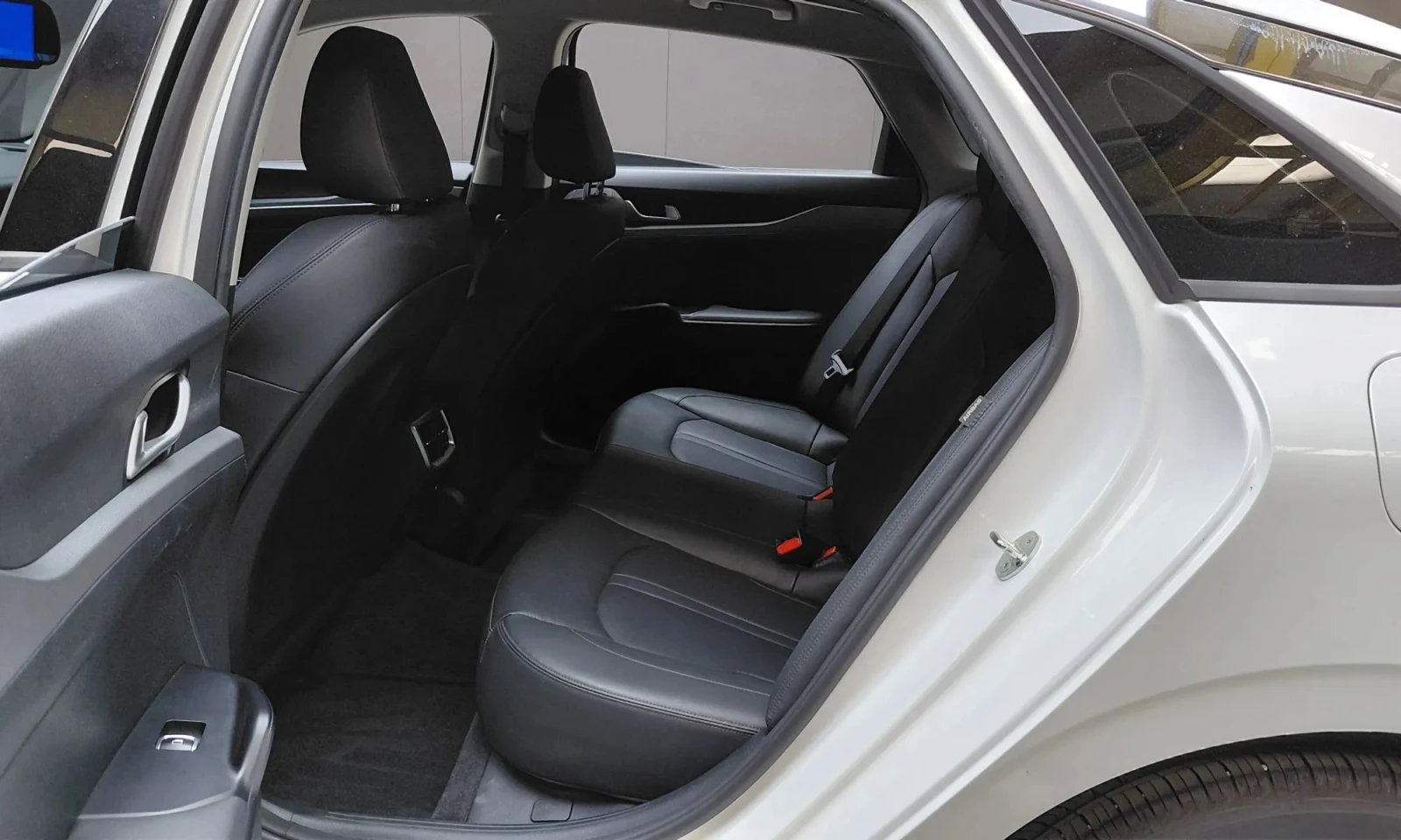 Kia K5, снимка 14 - Автомобили и джипове - 56569643