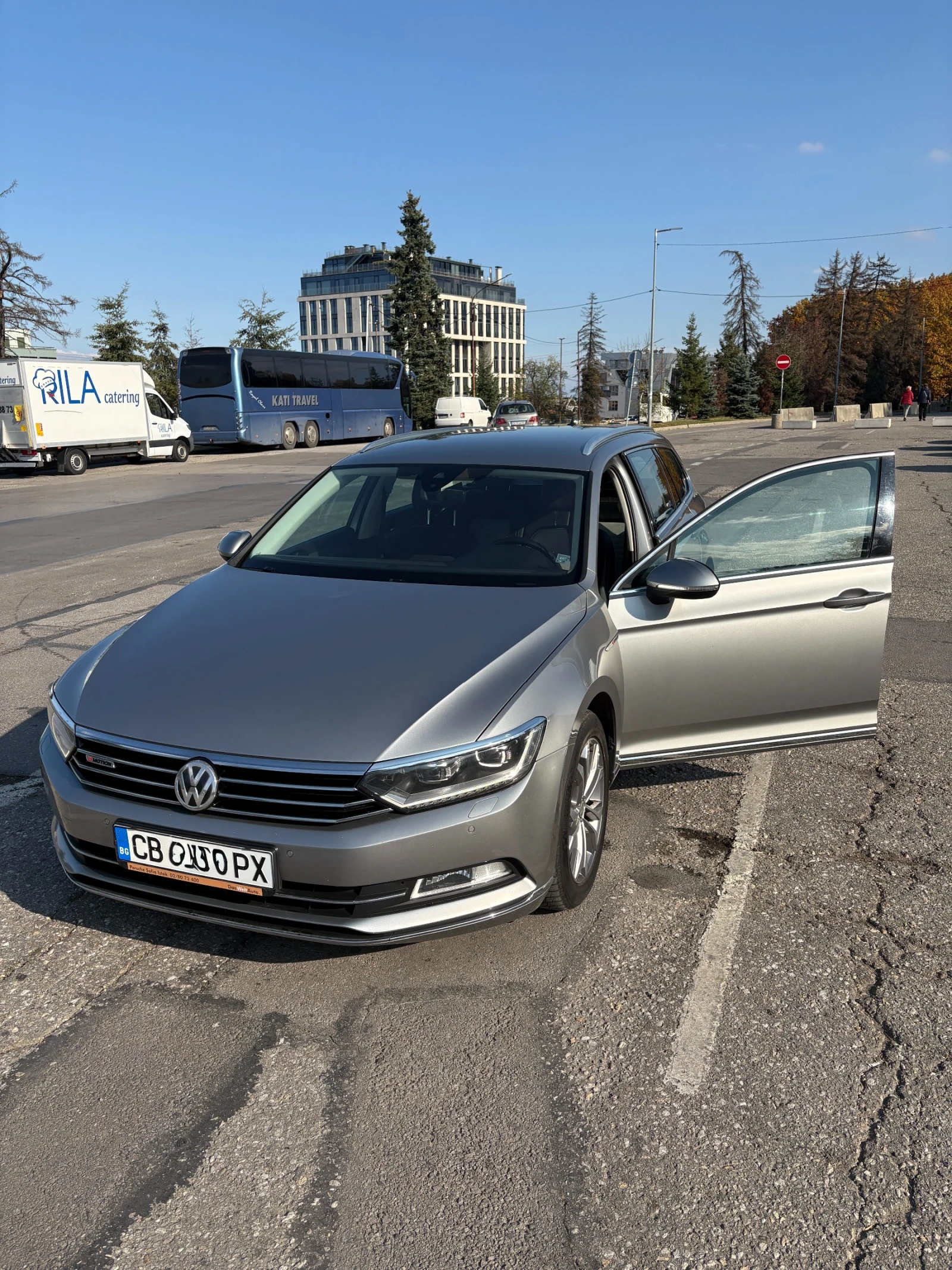VW Passat VW Passat Variant B8 Highline 4Motion 2016 г., снимка 3 - Автомобили и джипове - 56645260