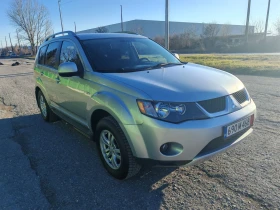 Mitsubishi Outlander 2.4i GAZ 4X4 7+ 1M 2009G - [17] 