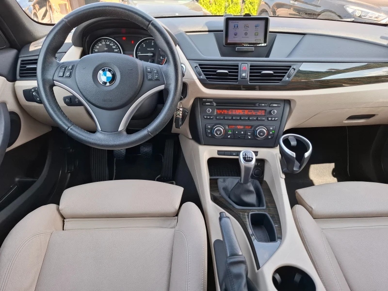 BMW X1 2.0D XDRIVE, снимка 8 - Автомобили и джипове - 47159524