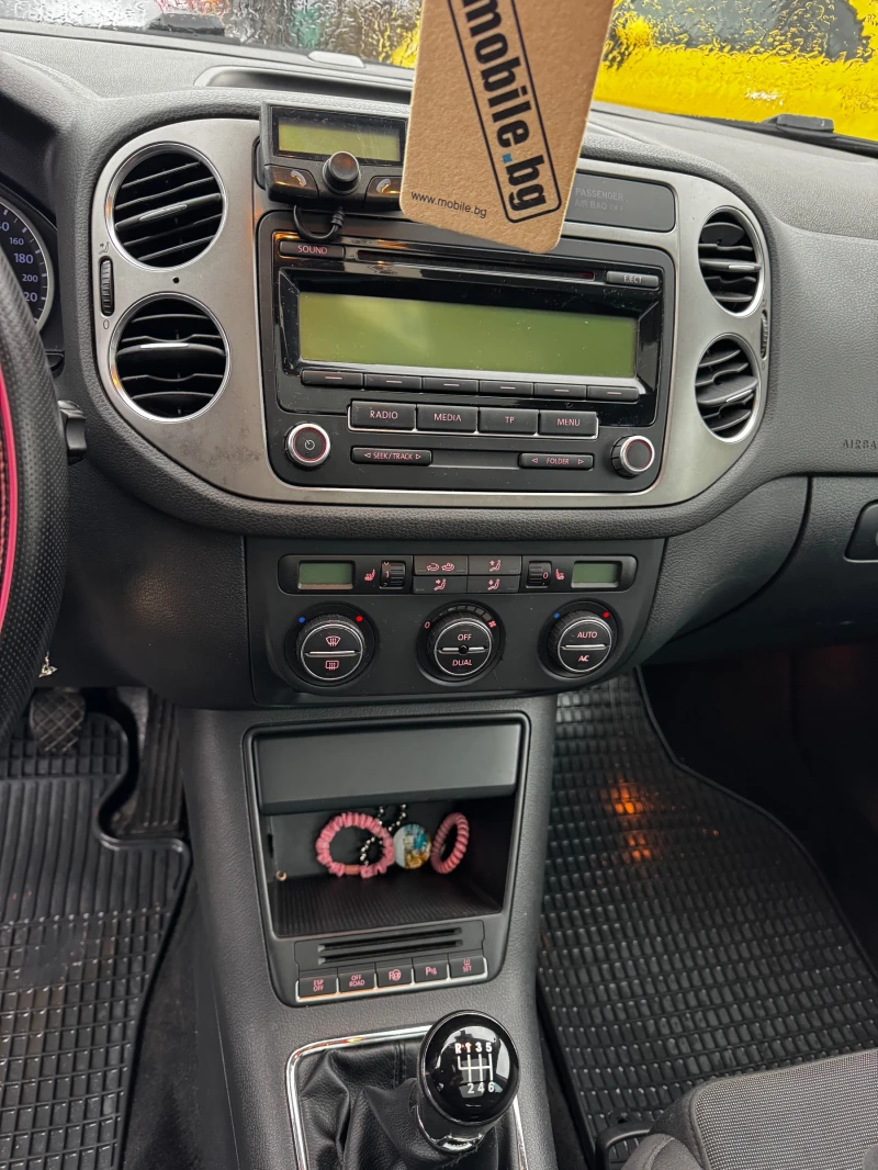 VW Tiguan 2.0TDI-140* XENON* PANORAMA* KLIMA* , снимка 10 - Автомобили и джипове - 52891625