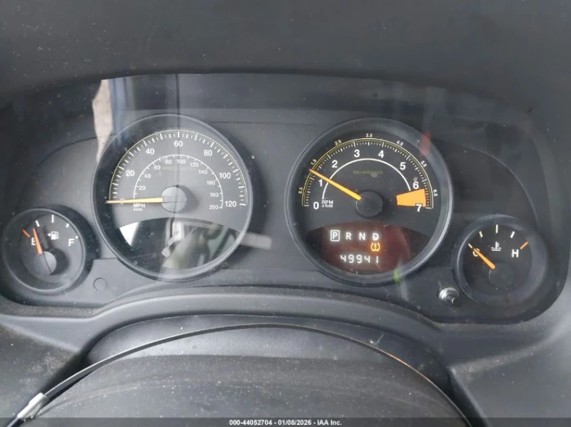 Jeep Patriot 2.4L I-4 DOHC, VVT, 172HP Front Wheel Drive, снимка 8 - Автомобили и джипове - 53235055