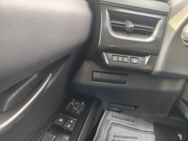 Lexus UX 250h 2.0 184к.с Хибрид във Гаранция , снимка 14 - Автомобили и джипове - 53417899