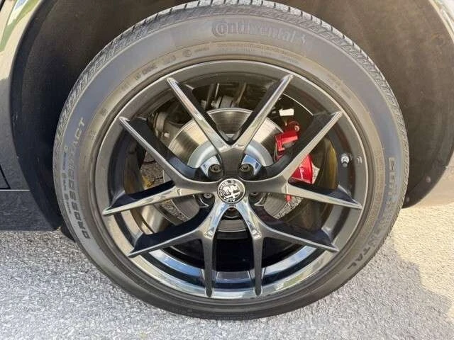 Alfa Romeo Stelvio * CARFAX * БЕЗ ПЪРВОНАЧАЛНА ВНОСКА, снимка 16 - Автомобили и джипове - 53279188