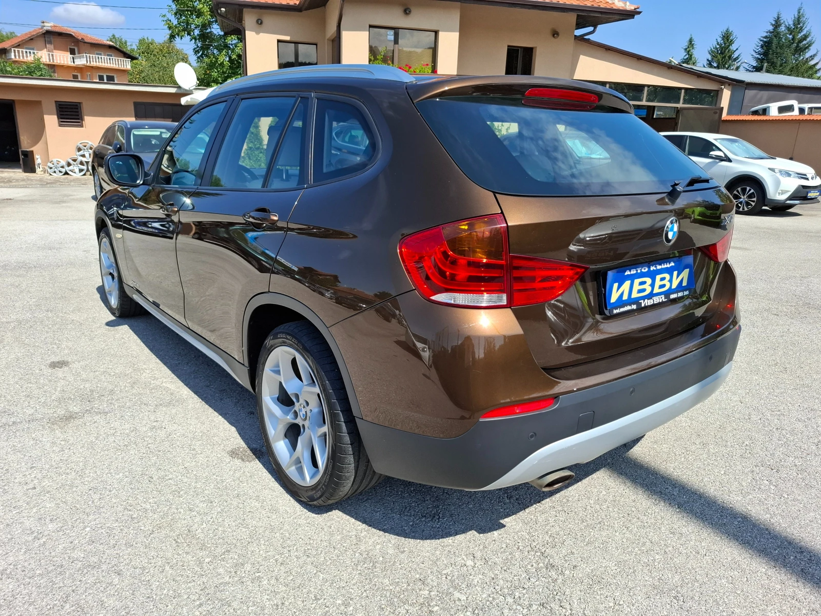 BMW X1 2.0D XDRIVE - изображение 3