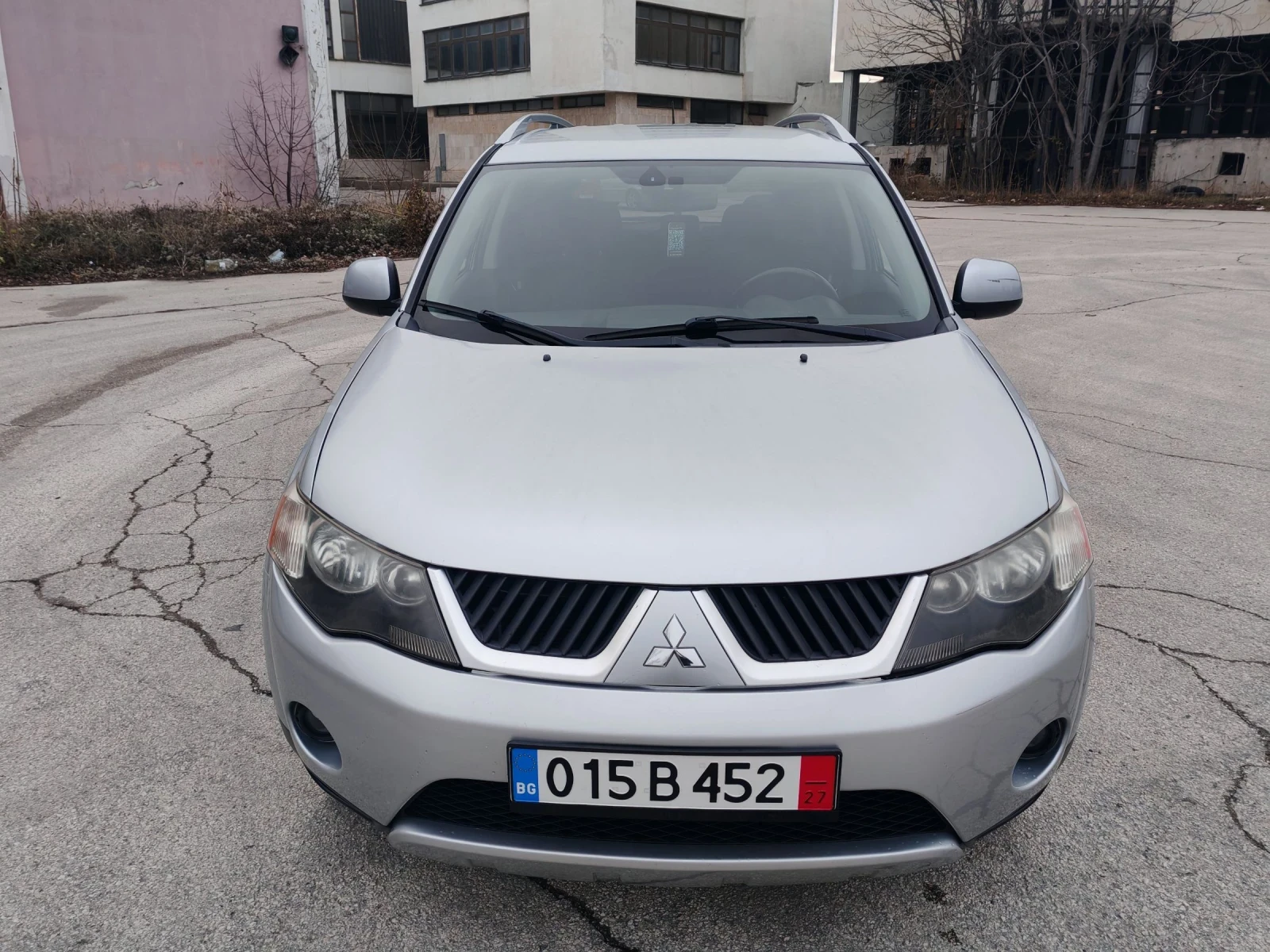 Mitsubishi Outlander 2.4i GAZ 4X4 7+ 1M 2009G - изображение 9