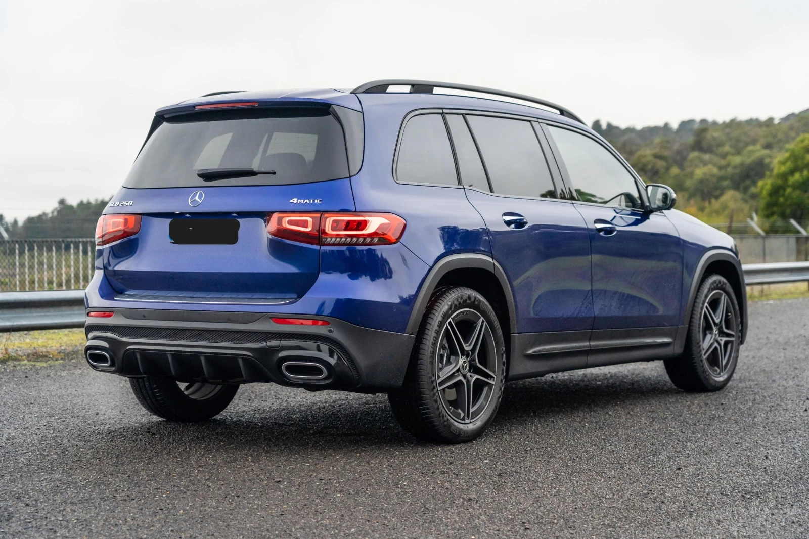 Mercedes-Benz GLB 250 AMG 4M - изображение 2