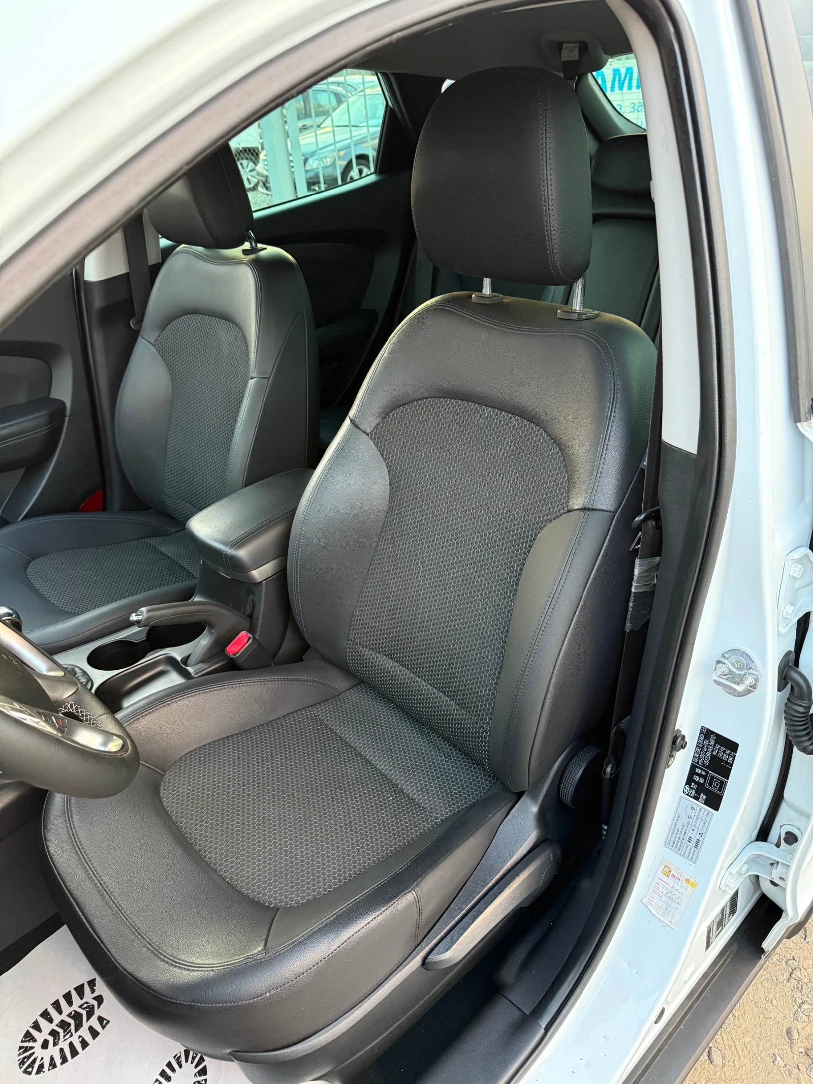 Hyundai IX35 CRDI LIZING - изображение 10