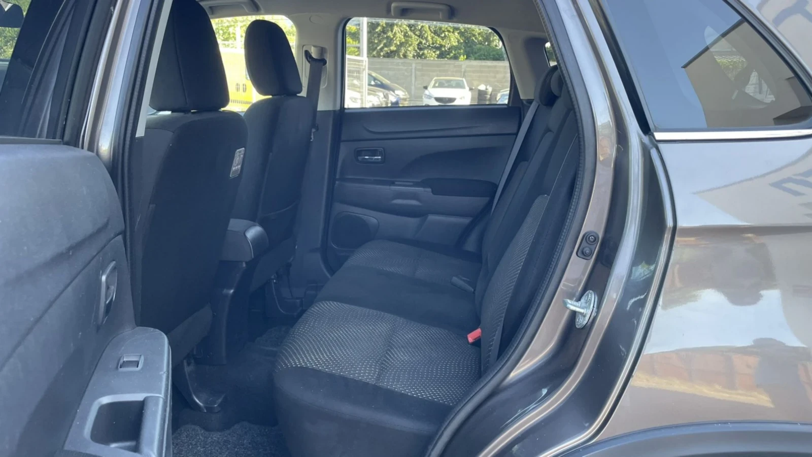 Mitsubishi ASX 1.6I KLIMA - изображение 10