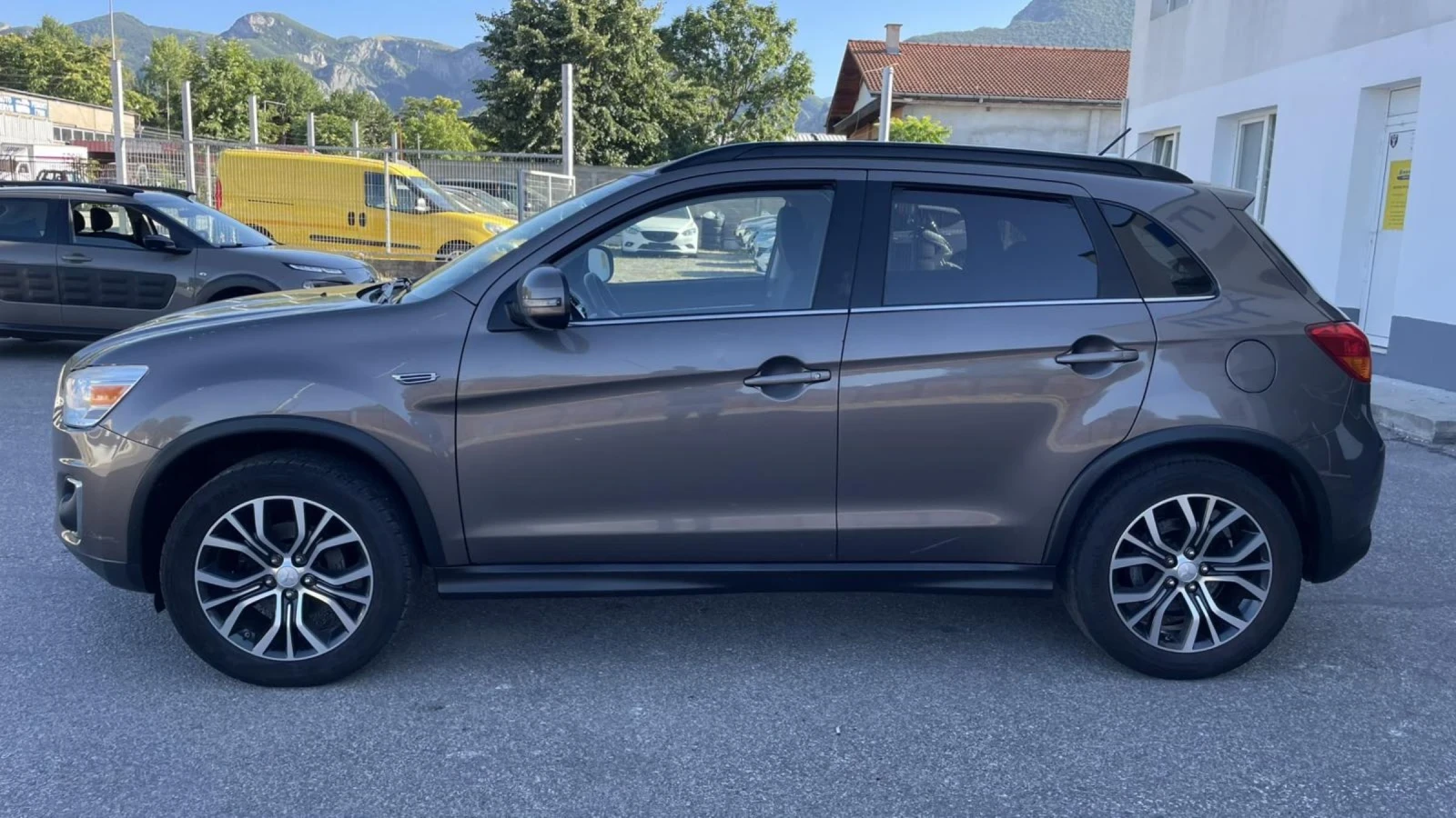 Mitsubishi ASX 1.6I KLIMA - изображение 3