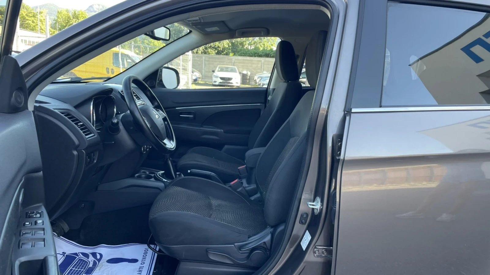 Mitsubishi ASX 1.6I KLIMA - изображение 9