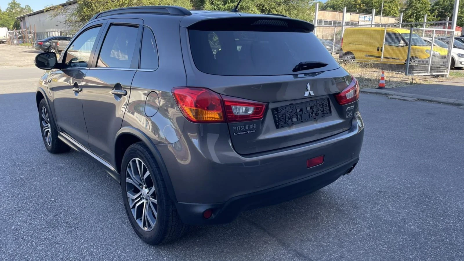 Mitsubishi ASX 1.6I KLIMA - изображение 4
