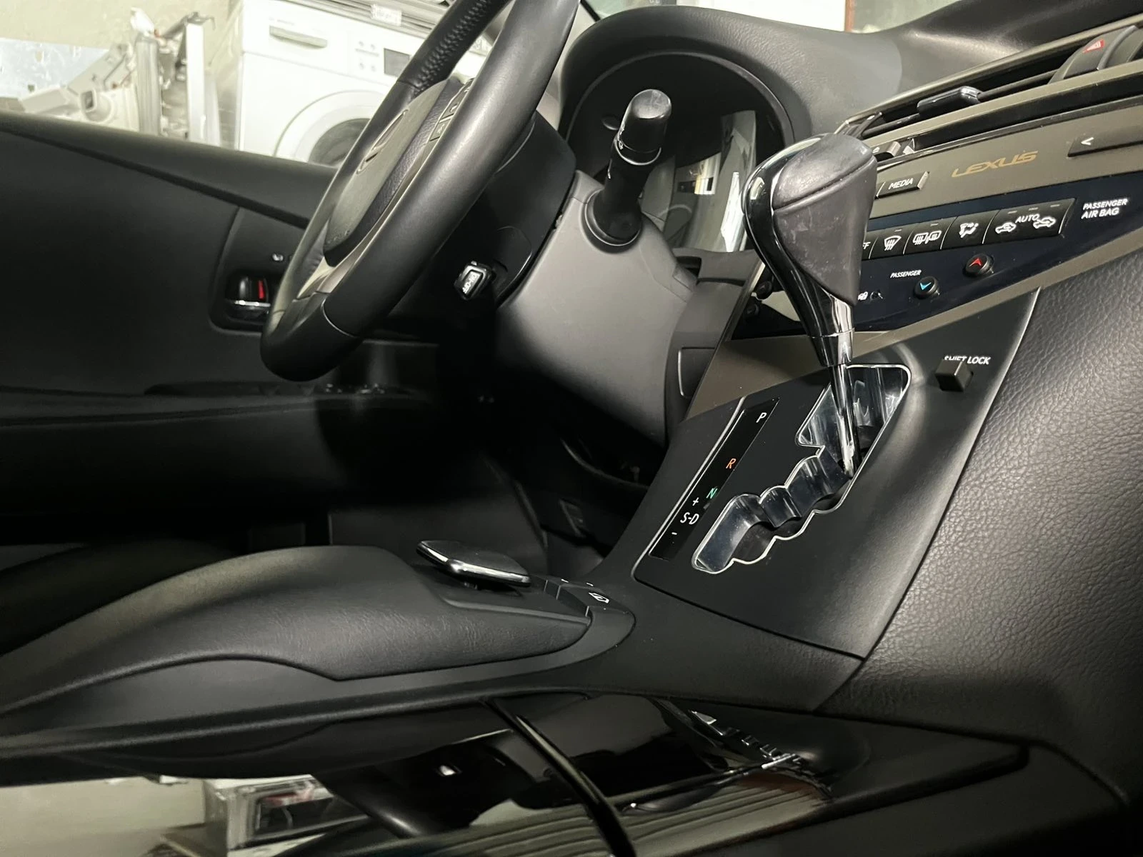 Lexus RX 350  - изображение 7
