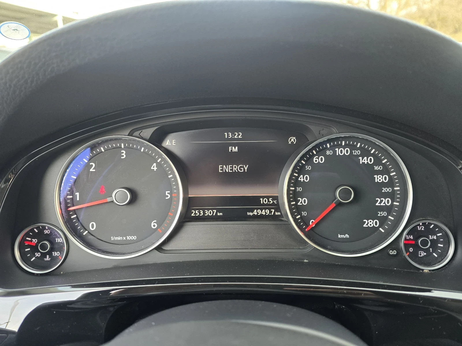 VW Touareg 3.0TDI 245. 44    | Mobile.bg   17