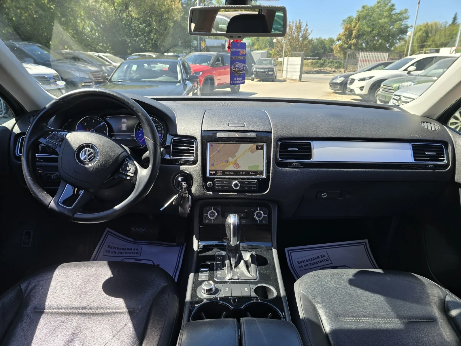 VW Touareg 3.0TDI 245к.с 4х4 Топ състояние , снимка 15 - Автомобили и джипове - 52627697