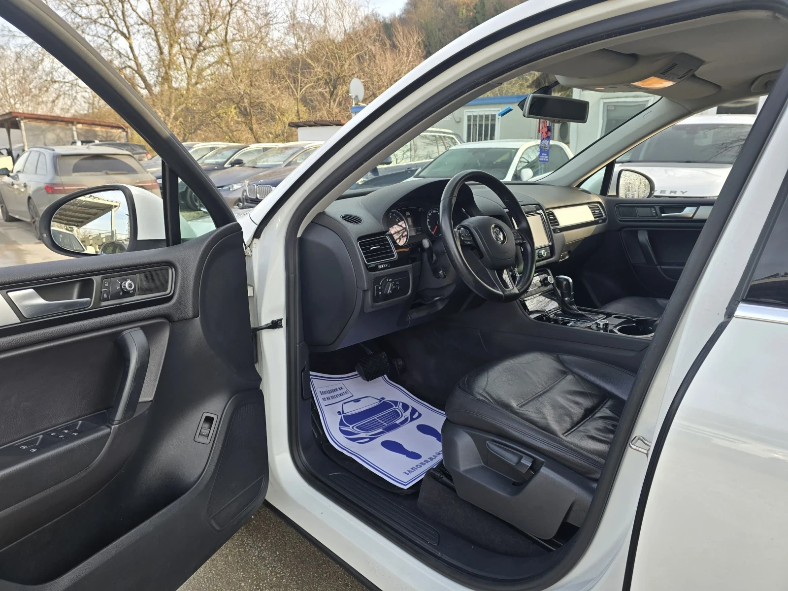 VW Touareg 3.0TDI 245к.с 4х4 Топ състояние  - изображение 10