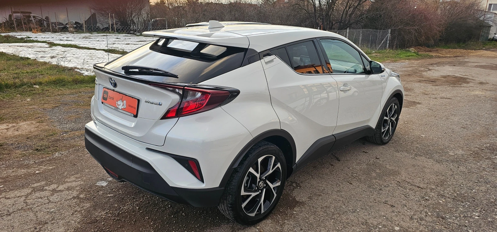 Toyota C-HR 1.8i HYBRID Фейс, снимка 6 - Автомобили и джипове - 53888748