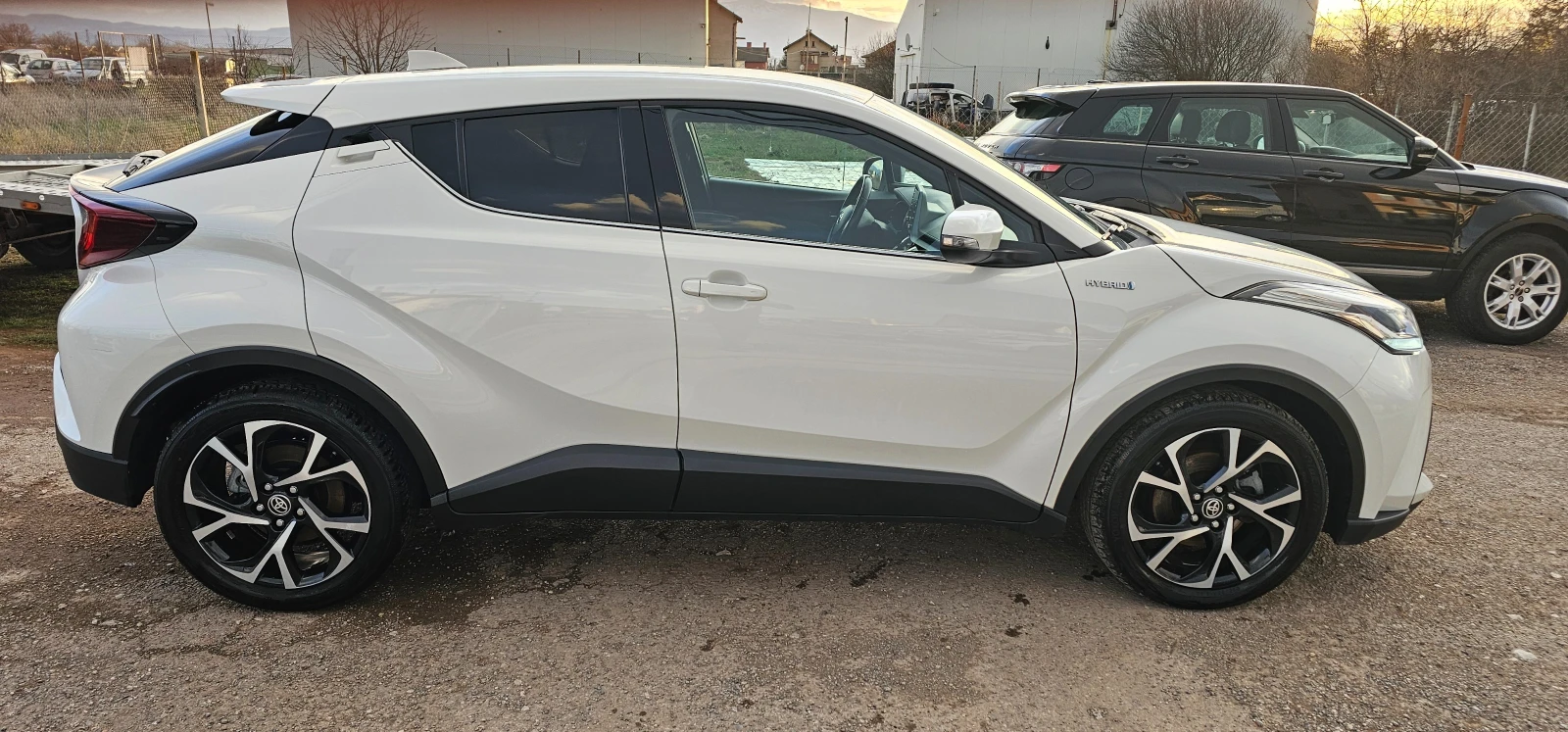 Toyota C-HR 1.8i HYBRID Фейс, снимка 5 - Автомобили и джипове - 53888748