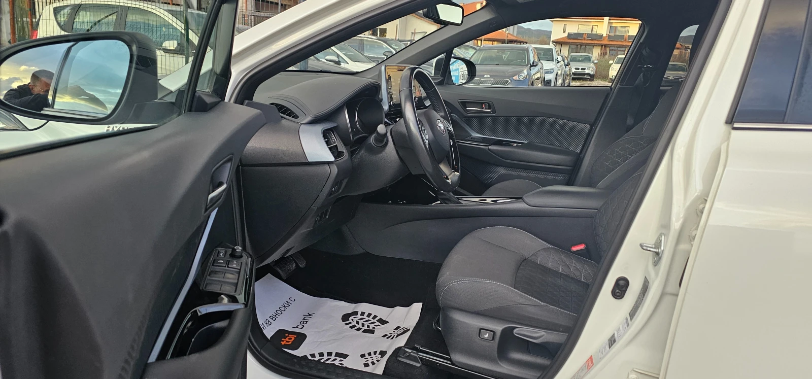 Toyota C-HR 1.8i HYBRID Фейс, снимка 15 - Автомобили и джипове - 53888748