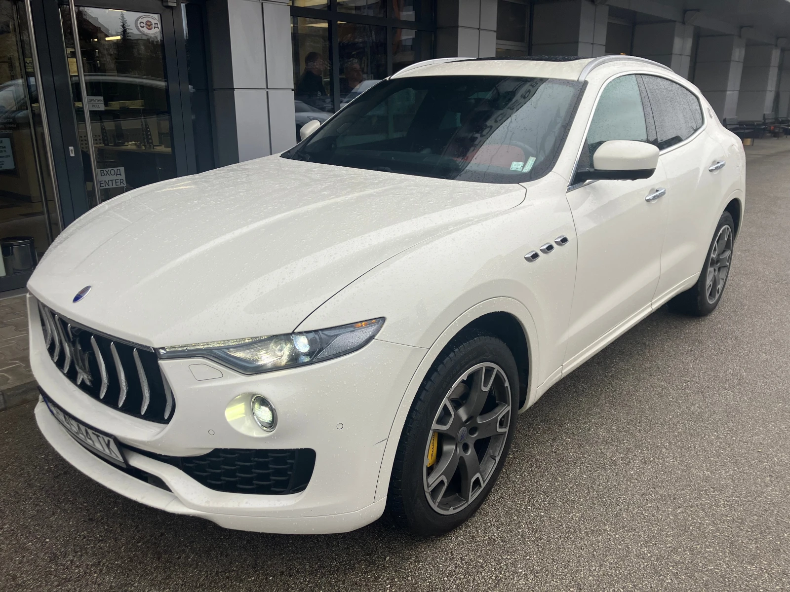 Maserati Levante 3.0d 4x4 Панорама FULL